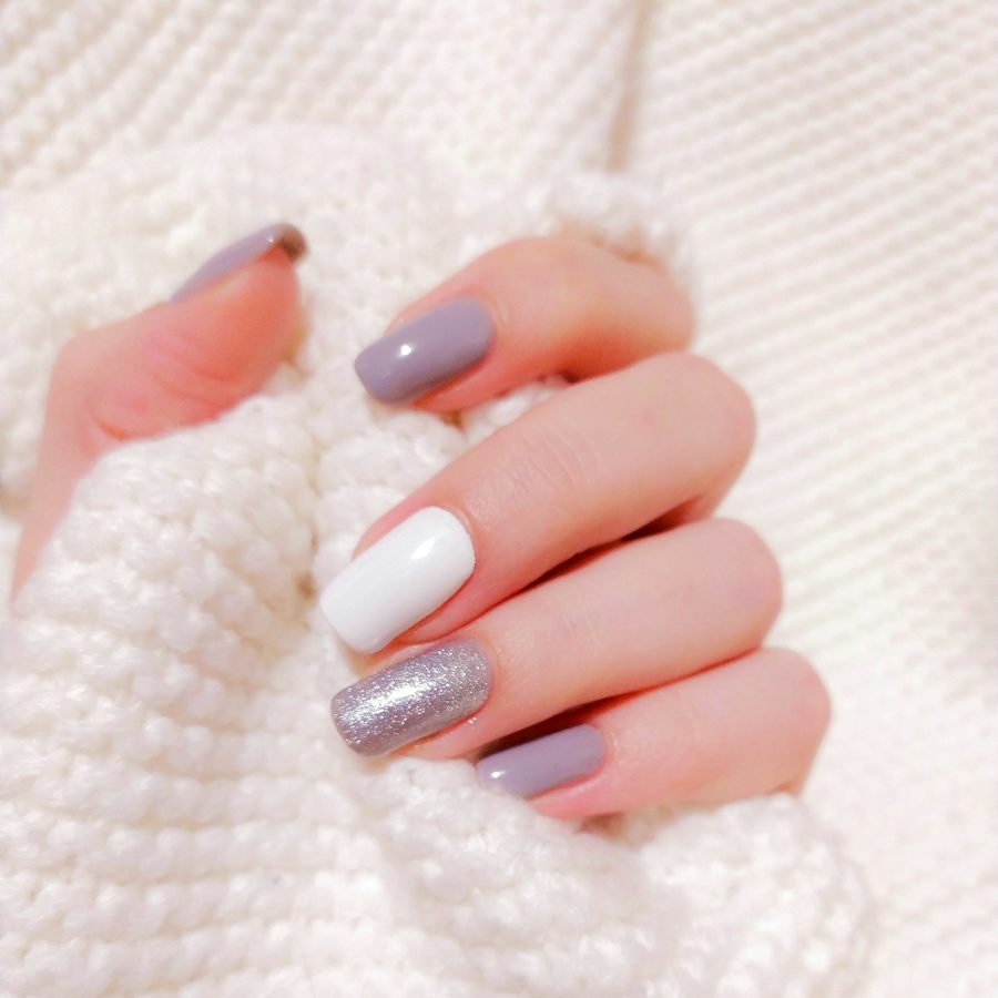 Mauve and silver glitter nails